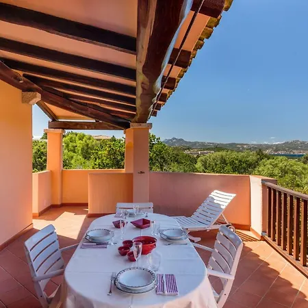 Villa Baja Sardinia * بايا سردينيا